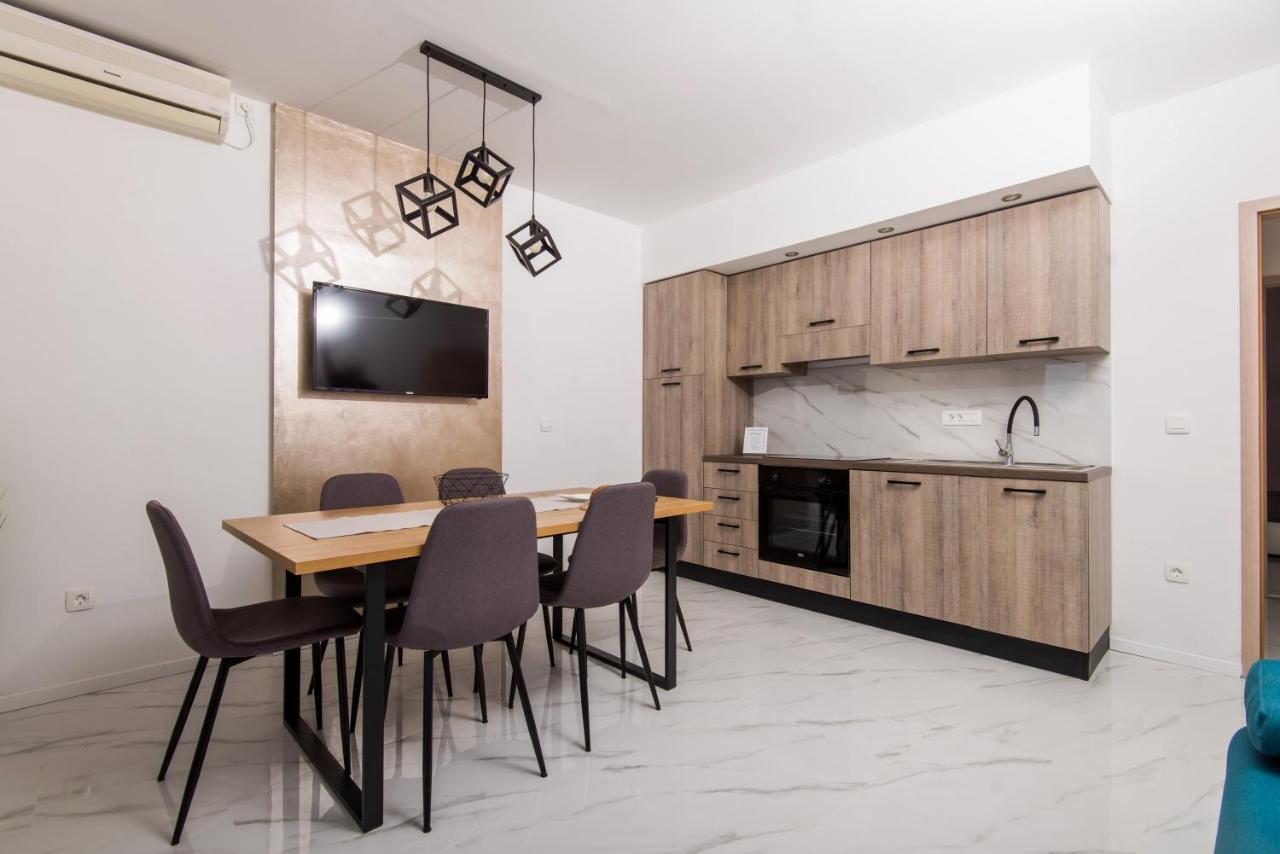 Euroholiday Apartments Турань Екстер'єр фото