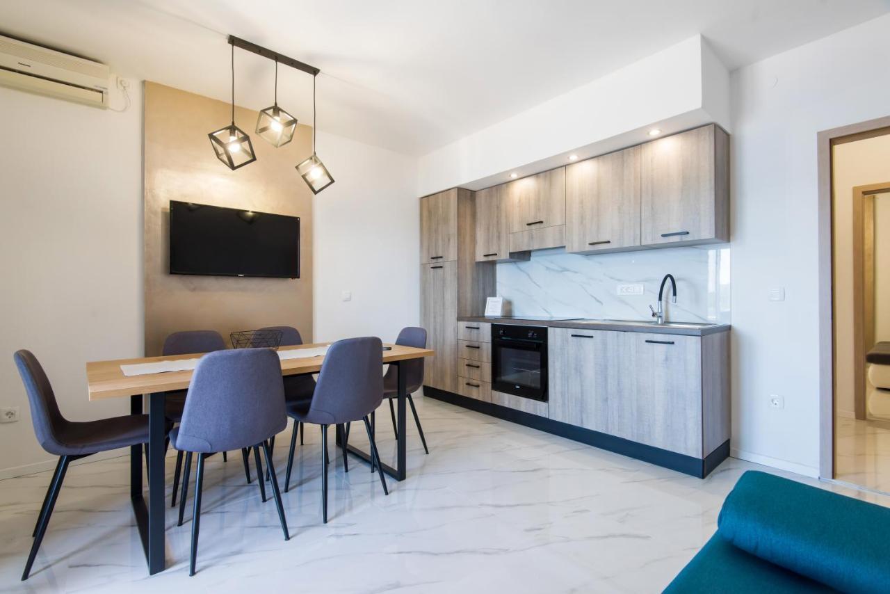 Euroholiday Apartments Турань Екстер'єр фото