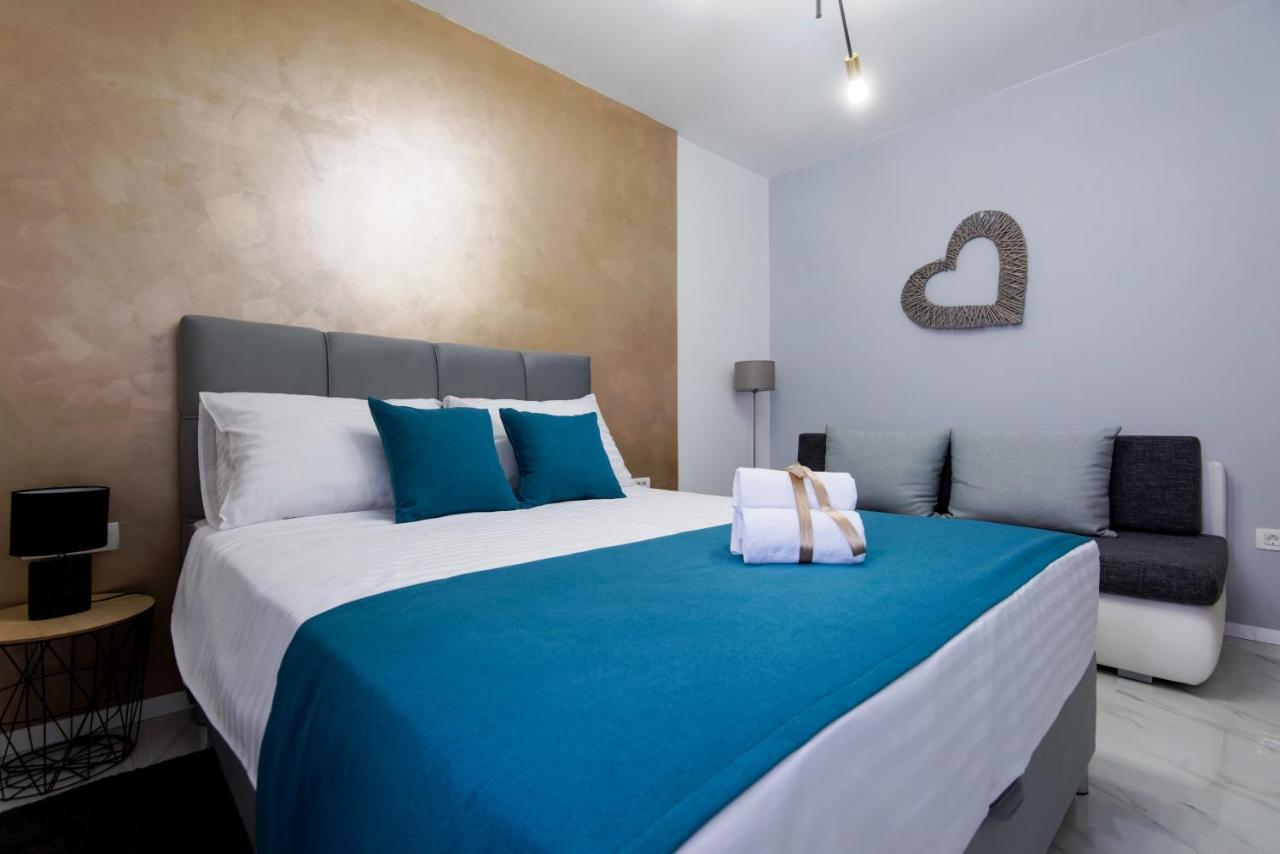 Euroholiday Apartments Турань Екстер'єр фото