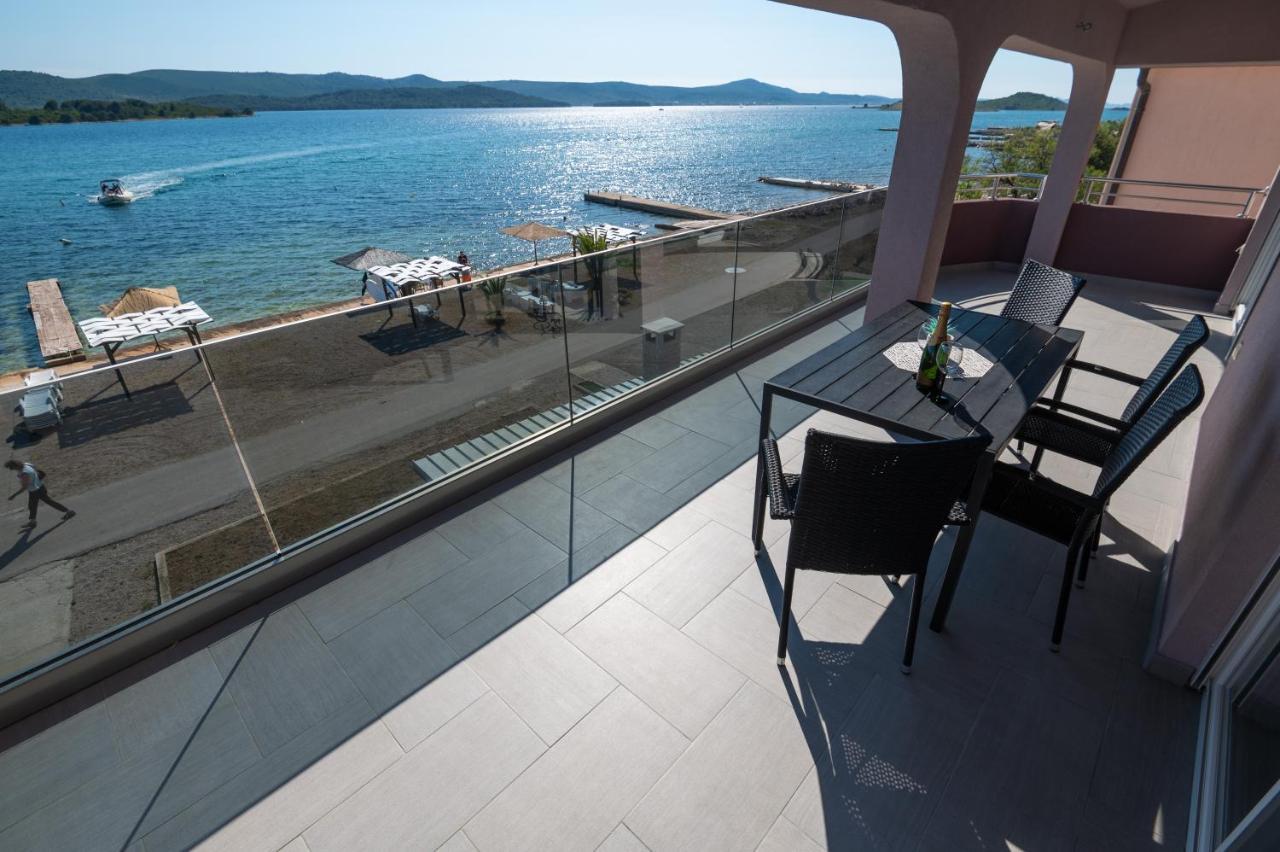 Euroholiday Apartments Турань Екстер'єр фото