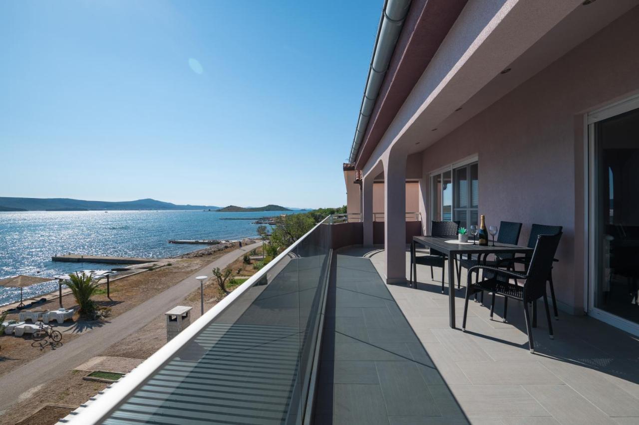 Euroholiday Apartments Турань Екстер'єр фото
