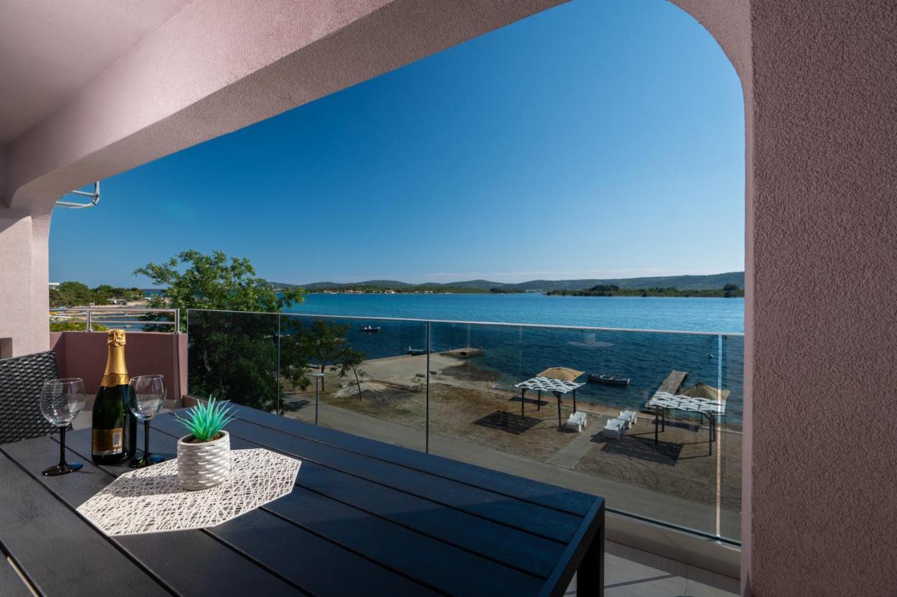 Euroholiday Apartments Турань Екстер'єр фото