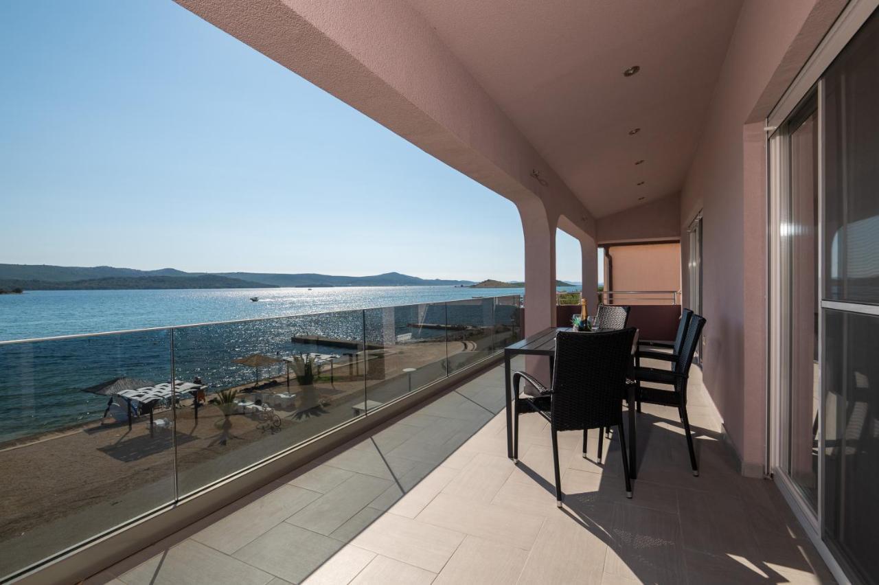 Euroholiday Apartments Турань Екстер'єр фото
