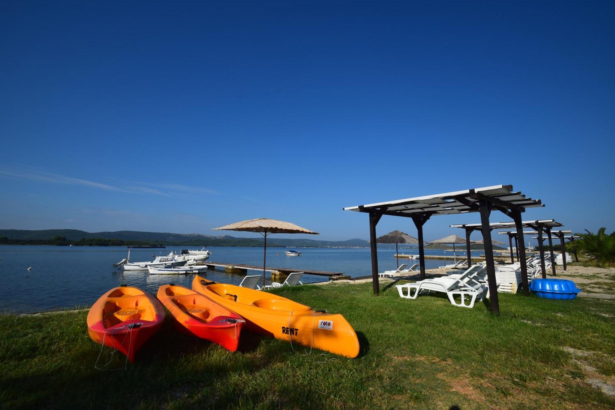 Euroholiday Apartments Турань Екстер'єр фото