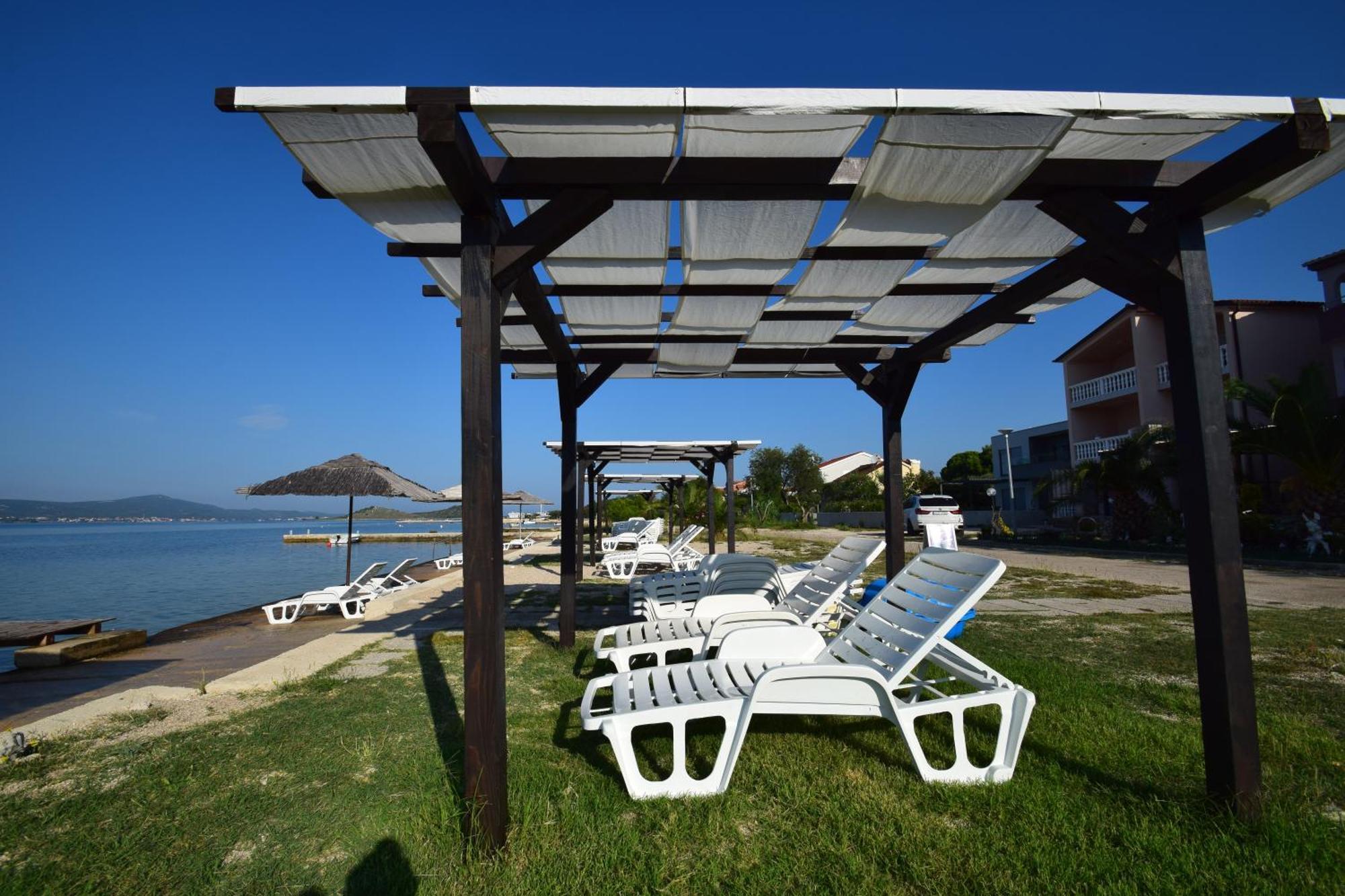 Euroholiday Apartments Турань Екстер'єр фото