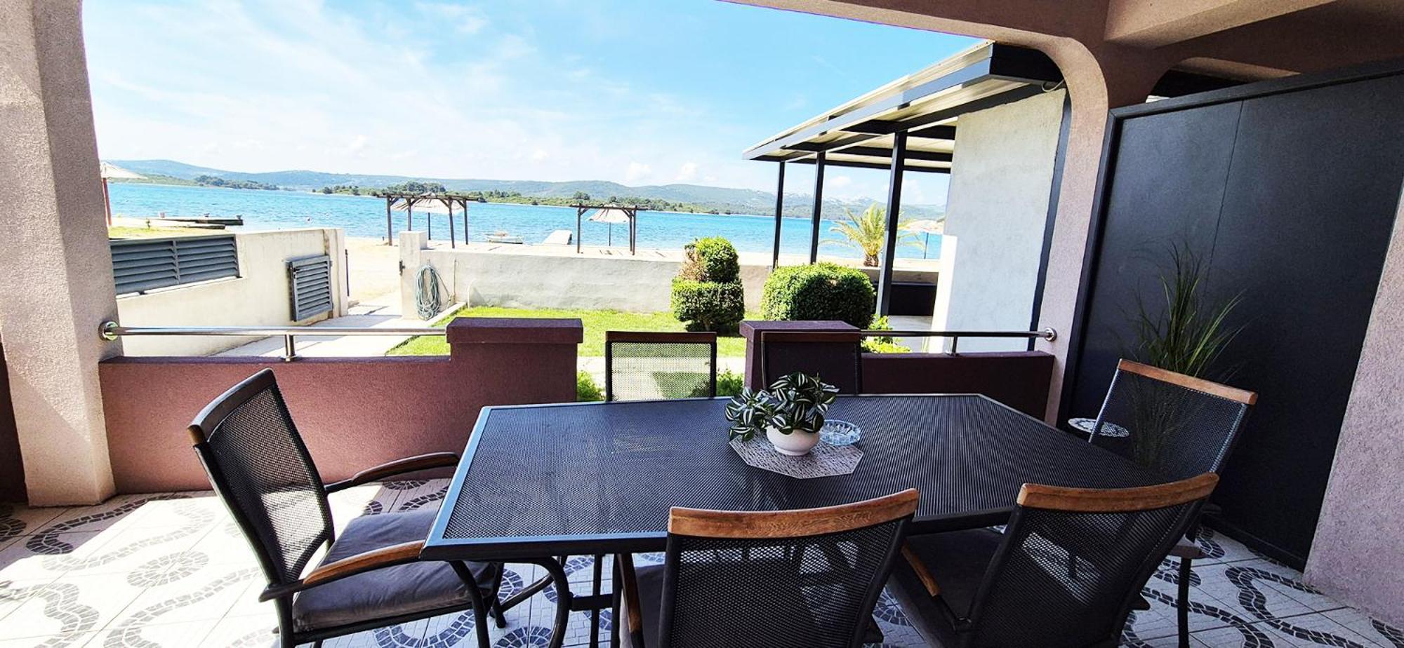 Euroholiday Apartments Турань Екстер'єр фото